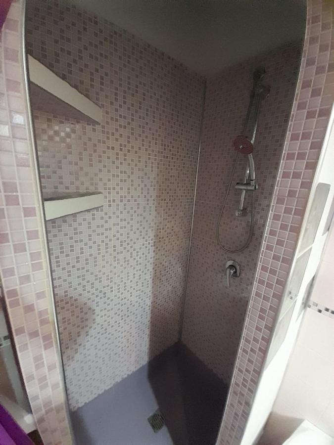 First House Villa Brindisi Bagian luar foto